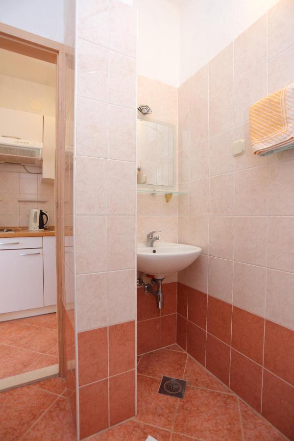 Apartment Igrane 311B Luaran gambar